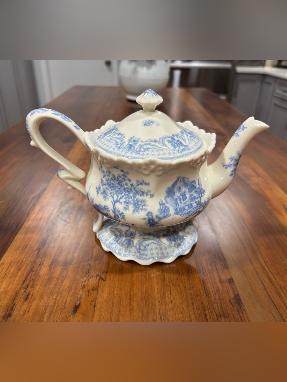 Burton & Burton Blue Toile Ivory And Blue Scalloped Footed Porcelain Tea Pot